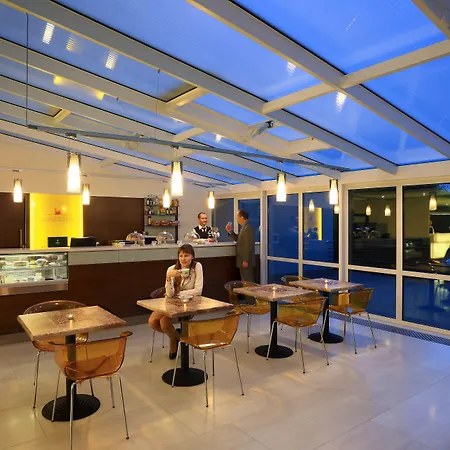 Duo & Wellness מלון 4*