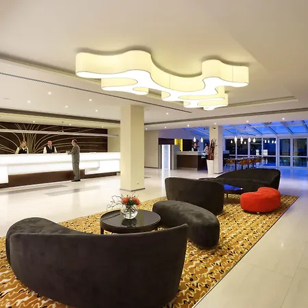 Duo & Wellness 酒店 4*
