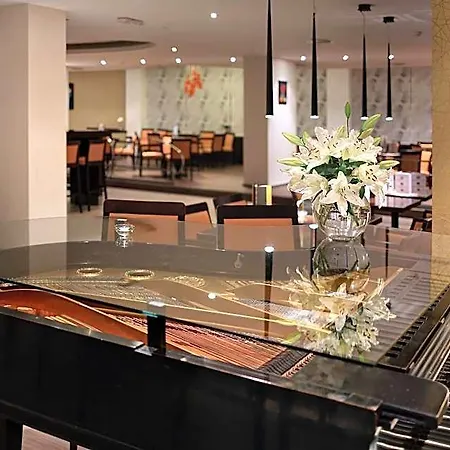 Duo & Wellness Hotel 4*